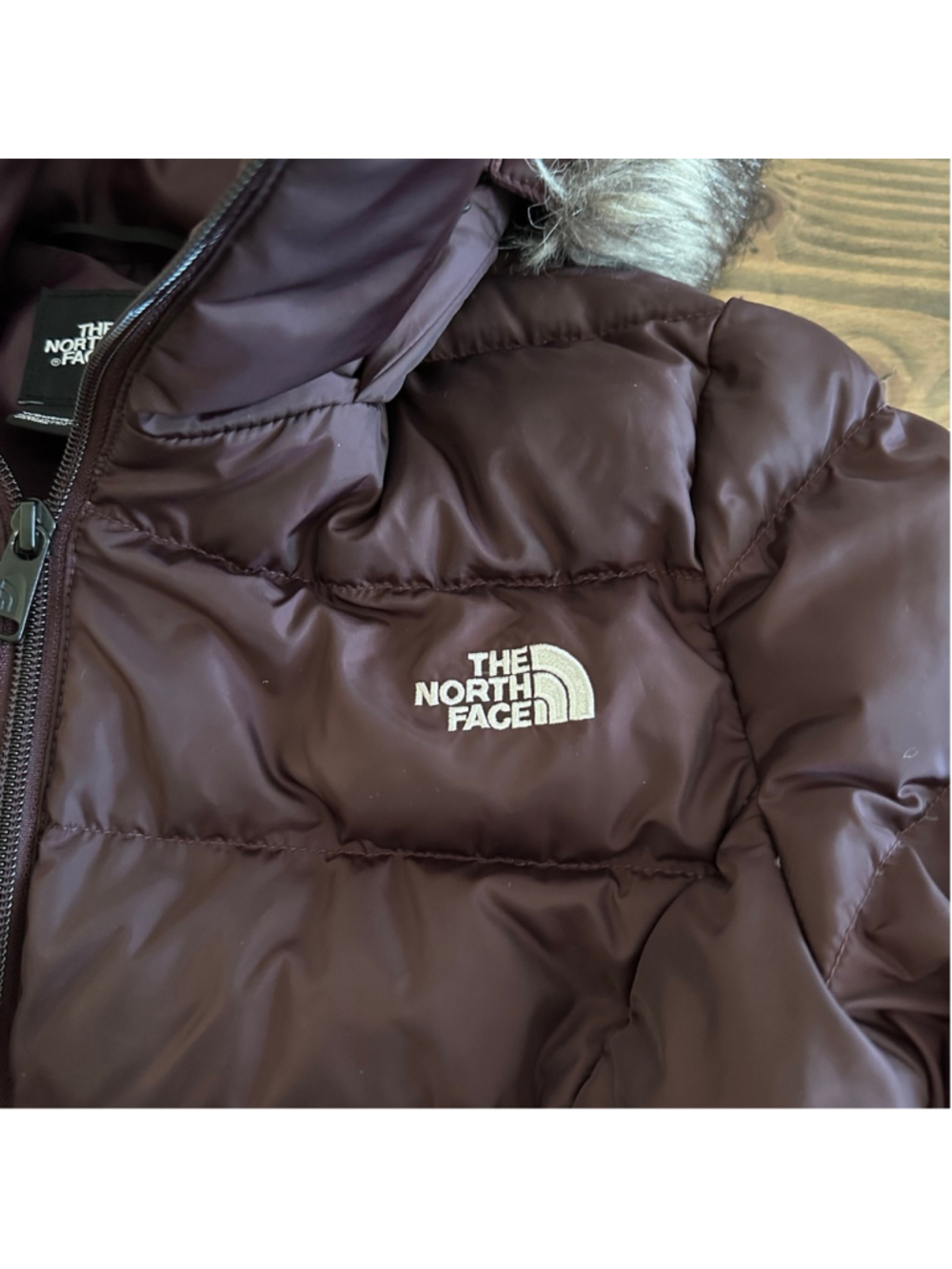 The North Face Purple Puffer Jacket M Faux Fur Hood Down Winter Coat - Picture 4 of 16